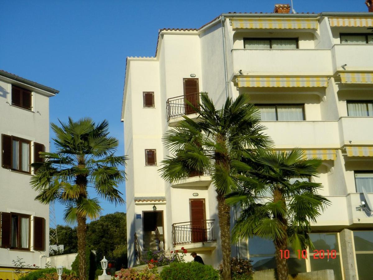 Bellapp Appartement Vrsar Buitenkant foto