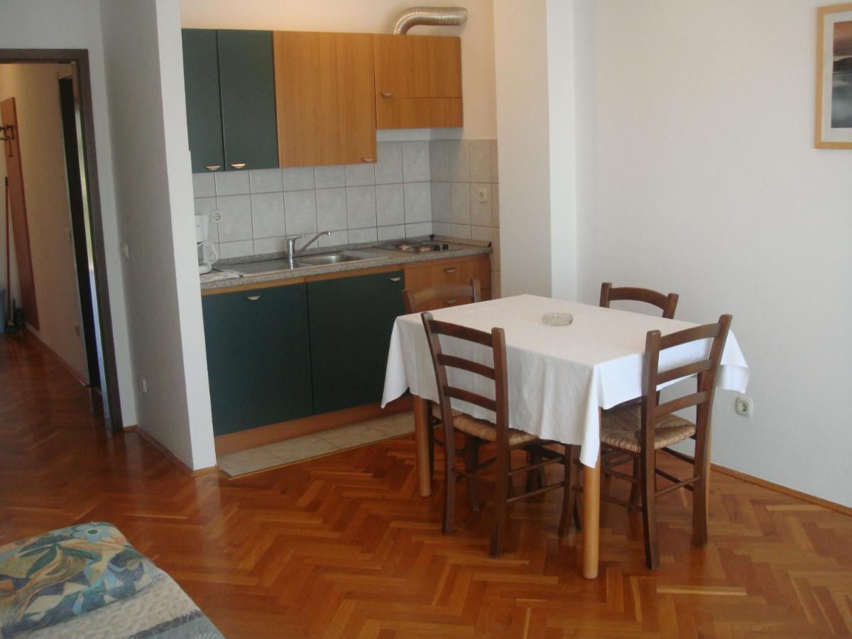 Bellapp Appartement Vrsar Buitenkant foto