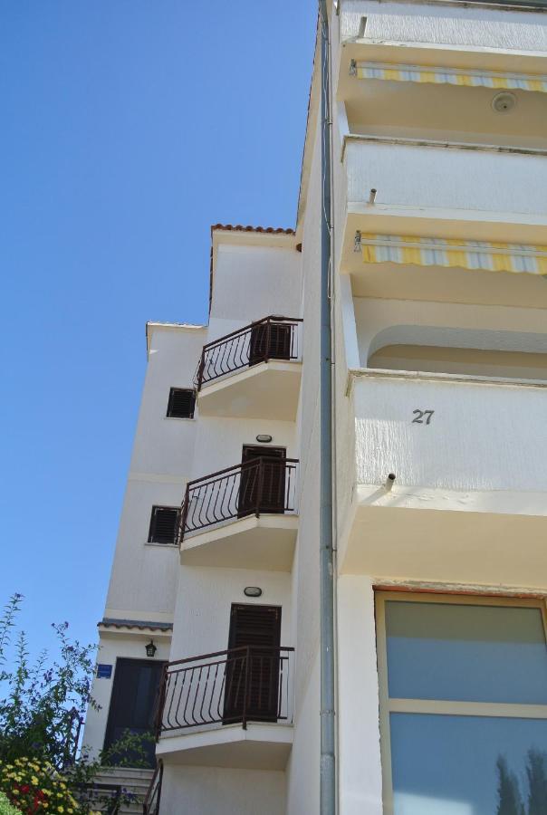 Bellapp Appartement Vrsar Buitenkant foto