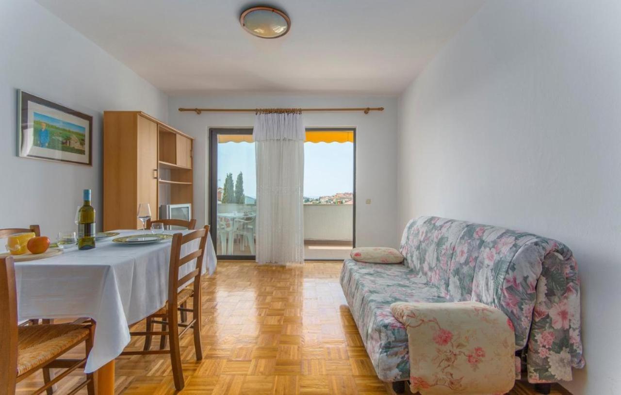 Bellapp Appartement Vrsar Buitenkant foto
