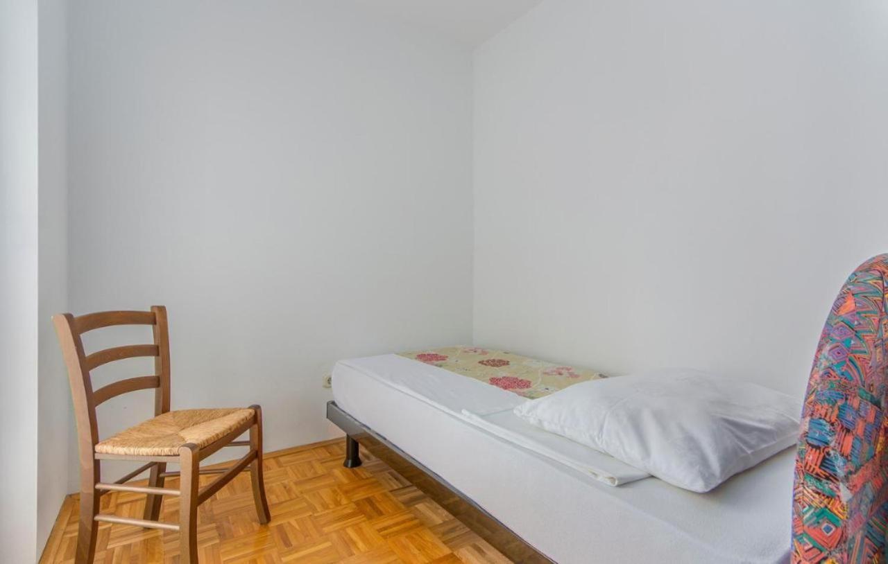 Bellapp Appartement Vrsar Buitenkant foto