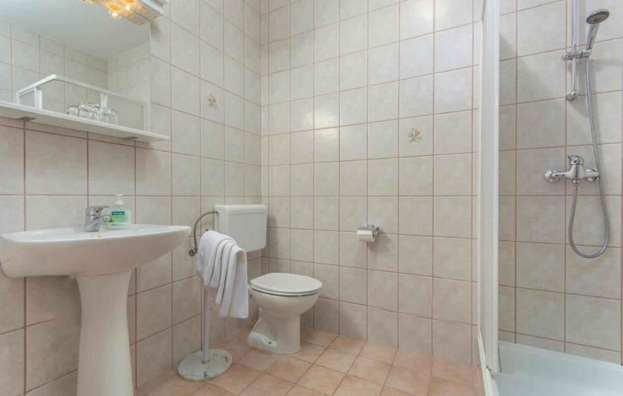 Bellapp Appartement Vrsar Buitenkant foto